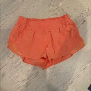 Lululemon Hotty Hot Shorts (Low Rise 2.5)